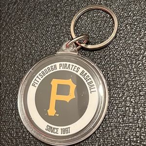 NWT Pittsburgh Pirates key chain
